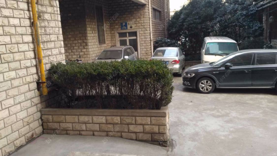 龙居大厦封面图_小牛看房