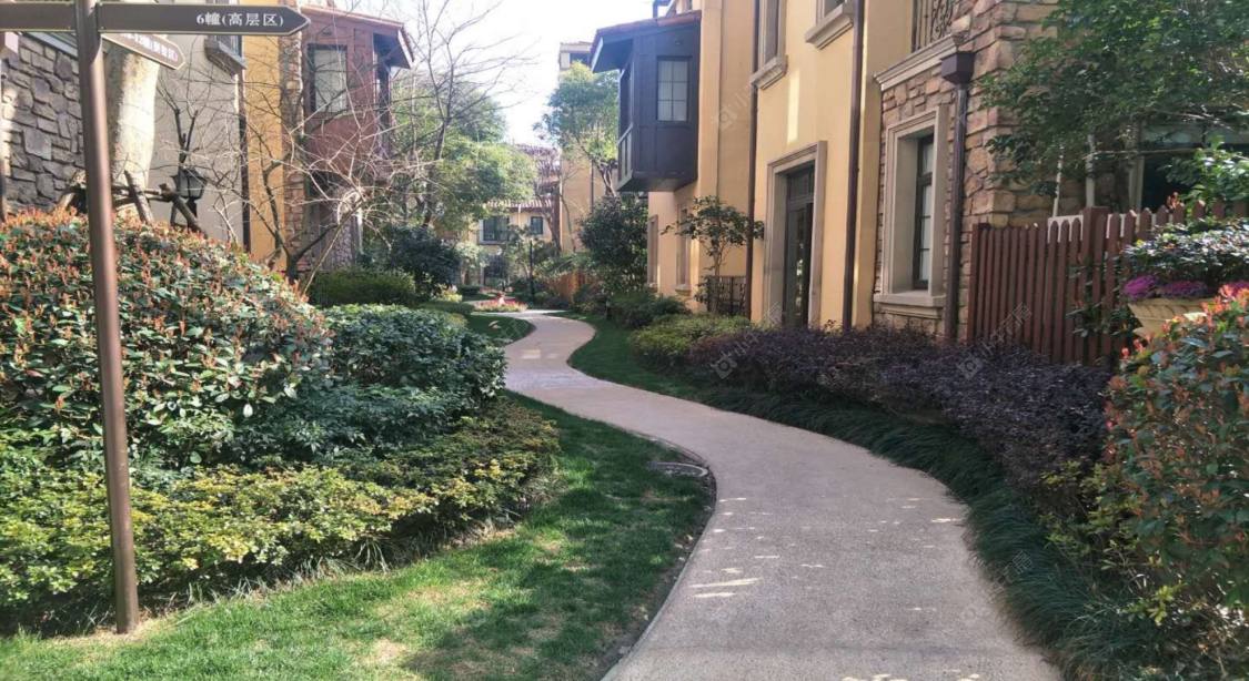 上海龙湖蔚澜香醍南区别墅区小区_龙湖蔚澜香醍南区别墅区小区null