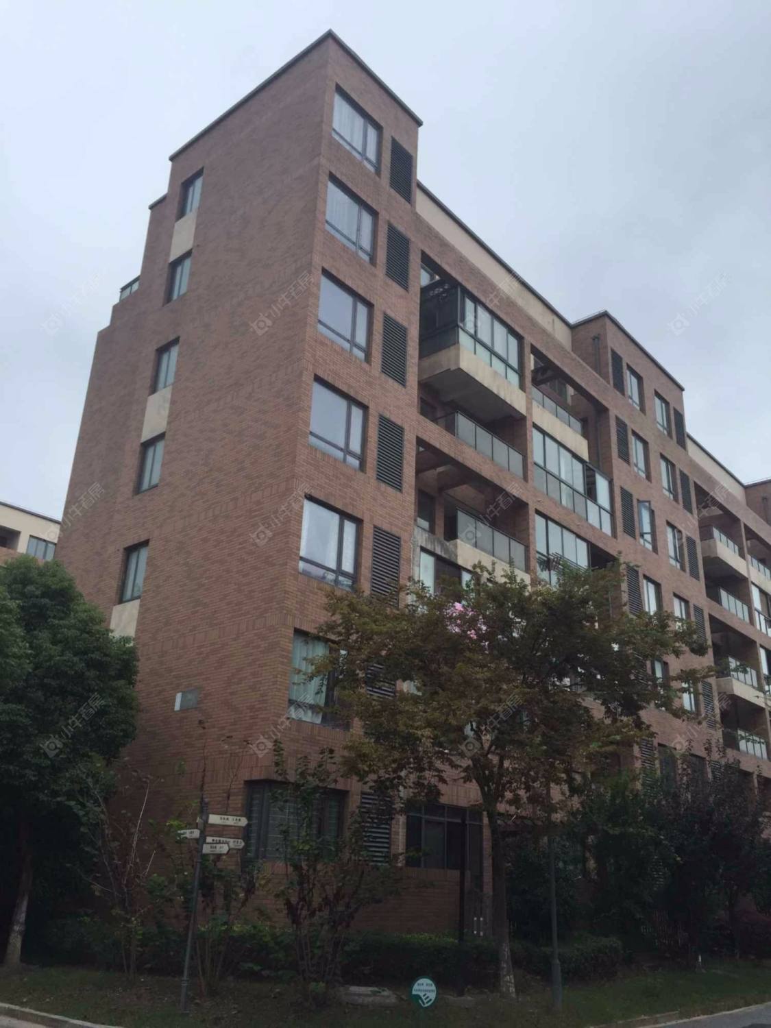 上海滴水湖馨苑小区_滴水湖馨苑小区null