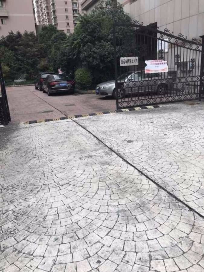 上海新中苑小区_新中苑小区null