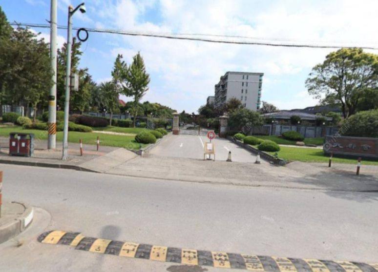 上海大都会高尔夫和风(公寓）小区_大都会高尔夫和风(公寓）小区实景图