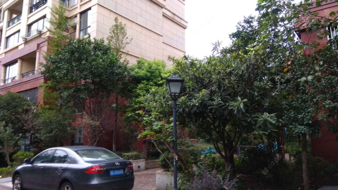 上海布鲁斯小镇一期小区_小牛看房