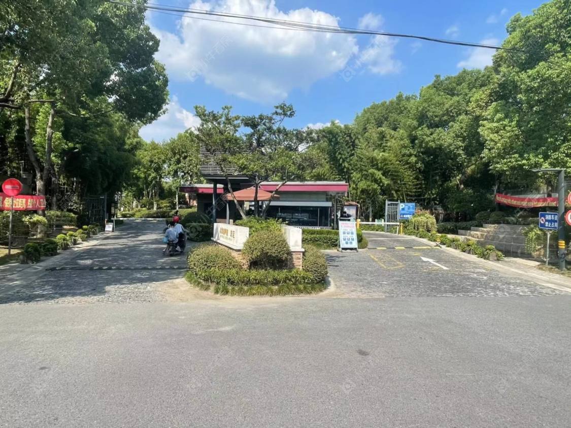 凯德林茵湖畔东区别墅区封面图_小牛看房