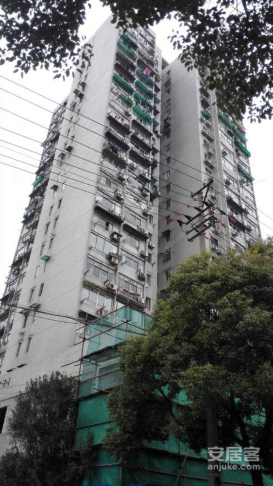 上海靖中大楼小区_靖中大楼小区实景图
