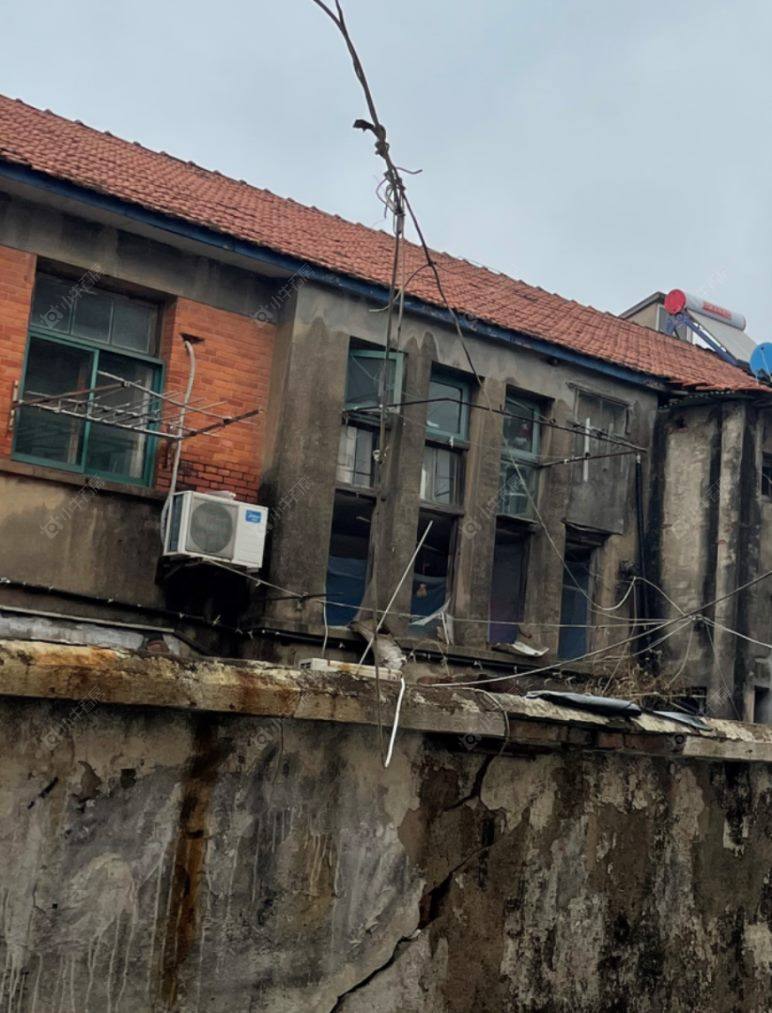 上海南汇中学教工大楼小区_南汇中学教工大楼小区null