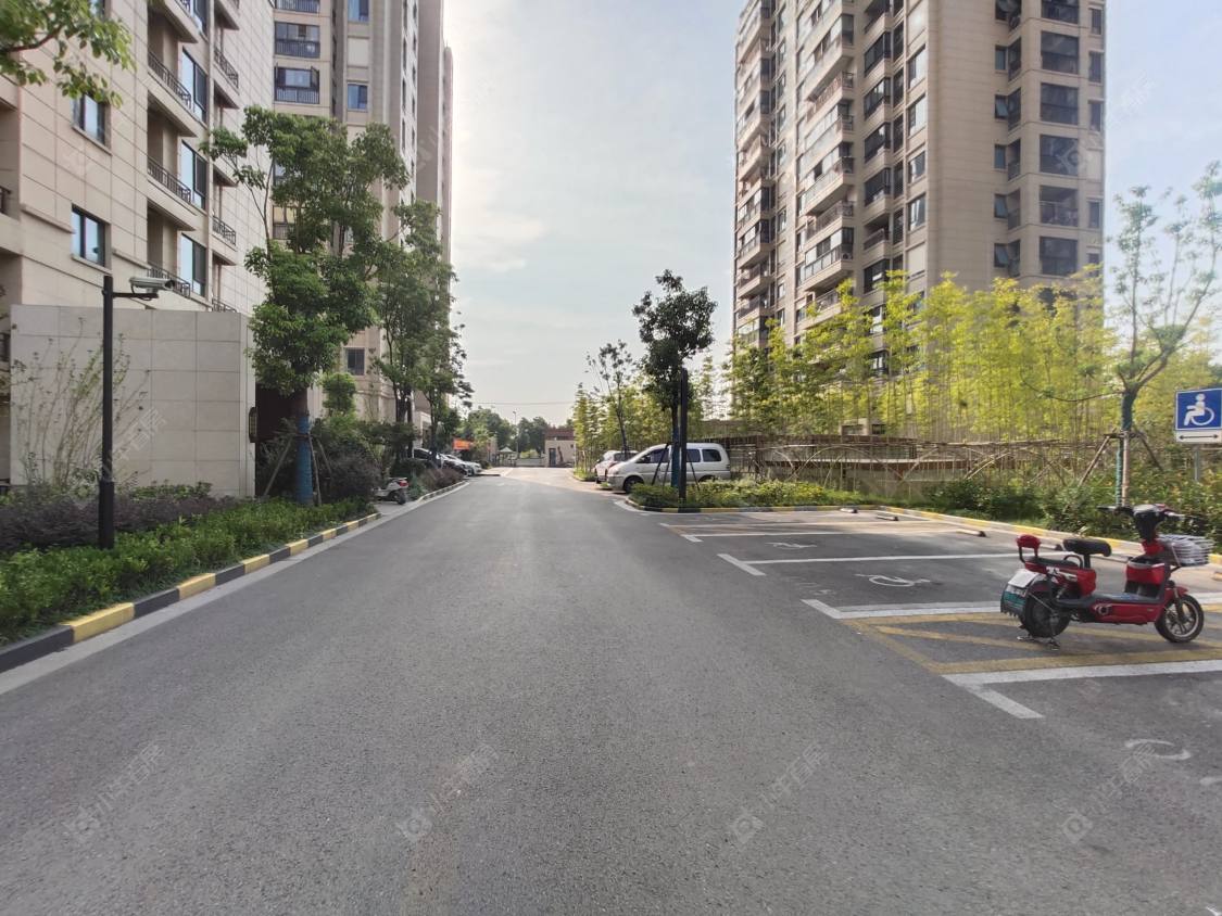 上海绿地新里波洛克公馆小区_绿地新里波洛克公馆小区null