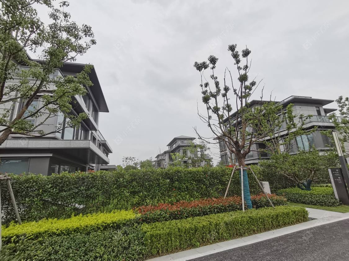 上海融创领馆壹号院小区_融创领馆壹号院小区null