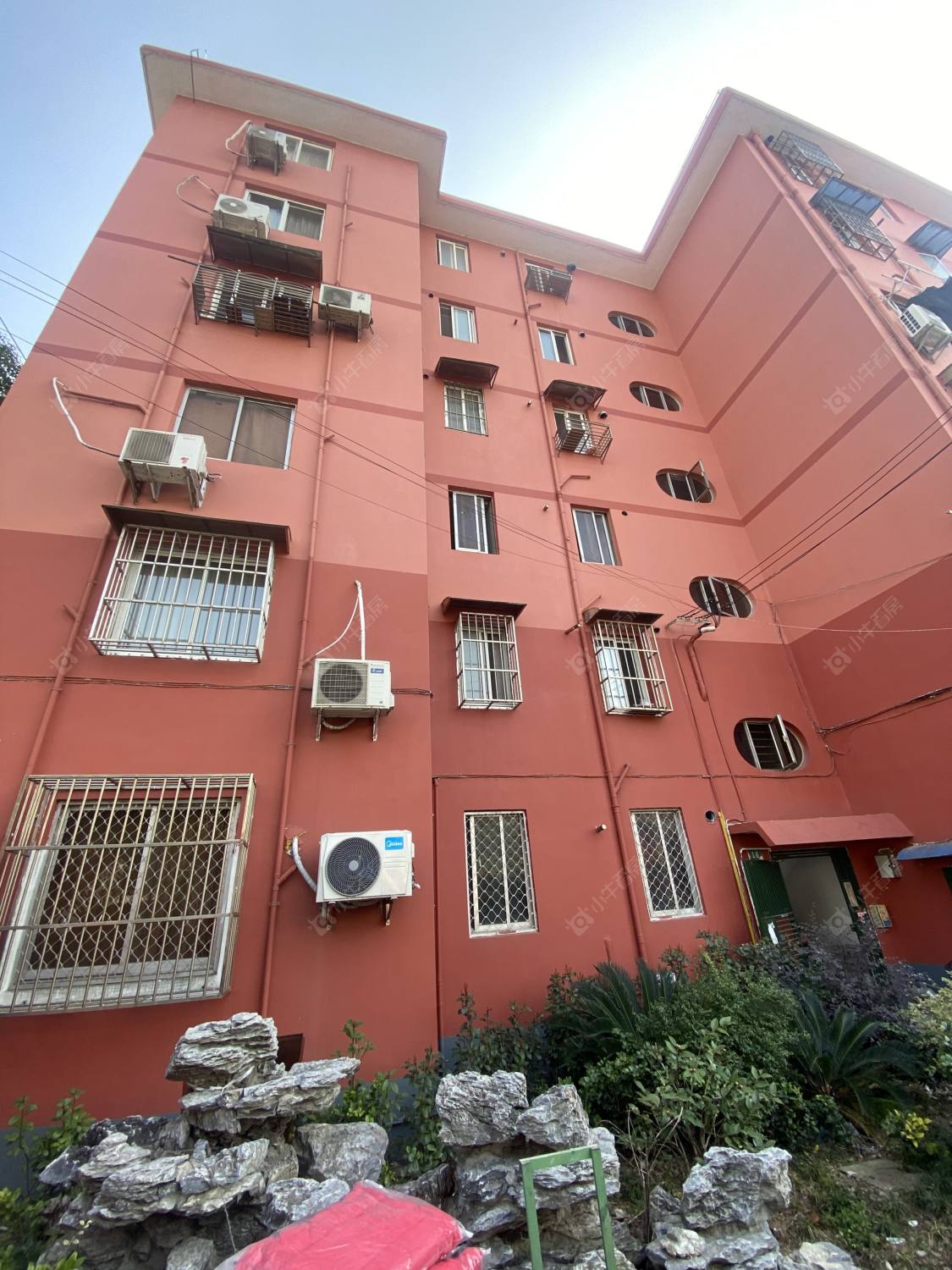 莲安西路125弄32支弄封面图_小牛看房