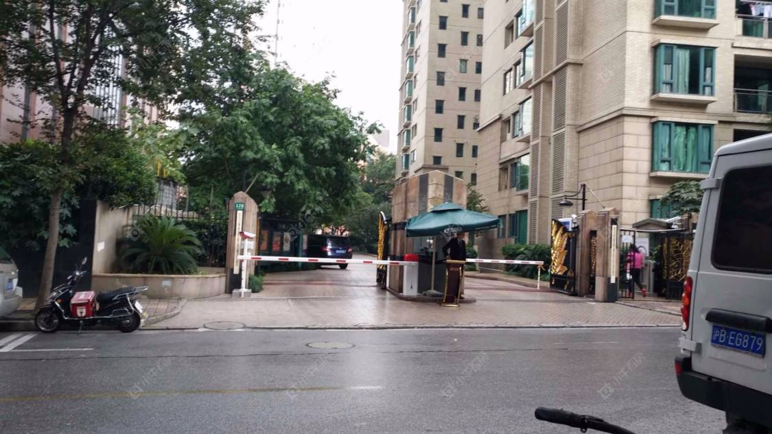 东方曼哈顿尚东区封面图_小牛看房