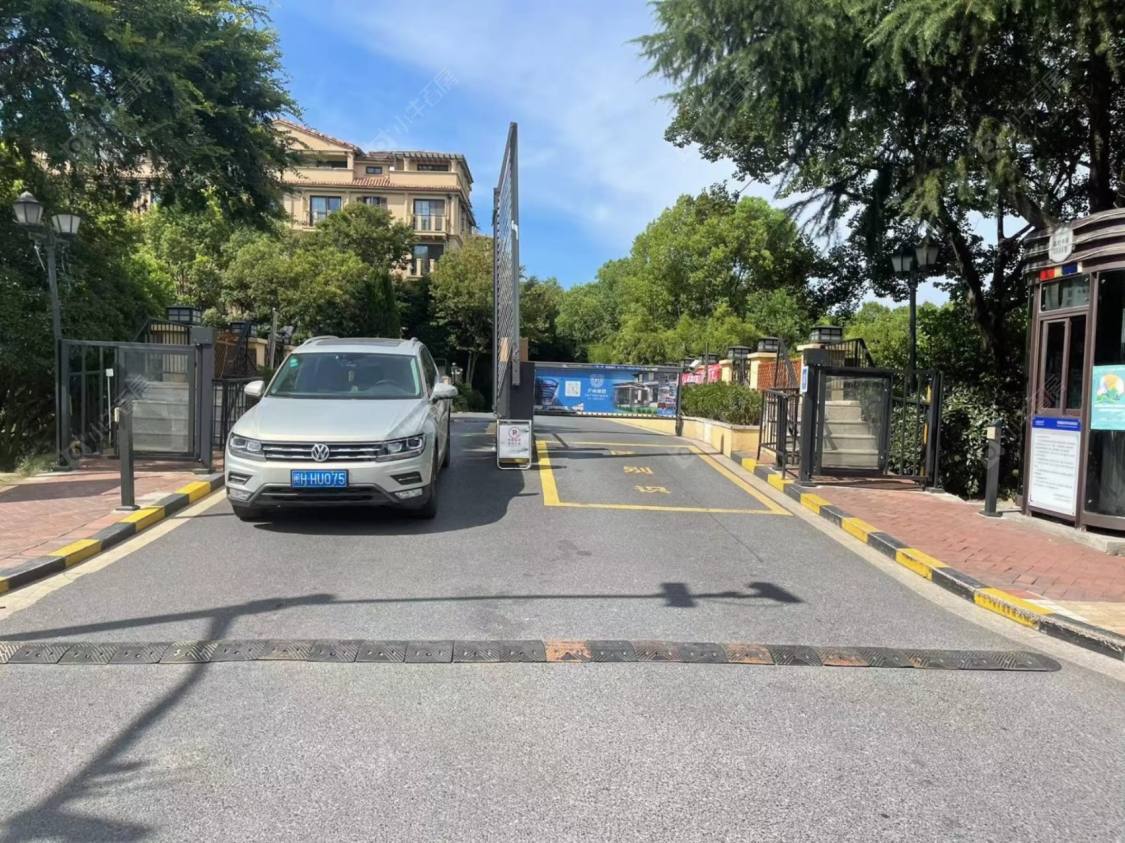 上海龙湖滟澜山二期别墅区小区_龙湖滟澜山二期别墅区小区null