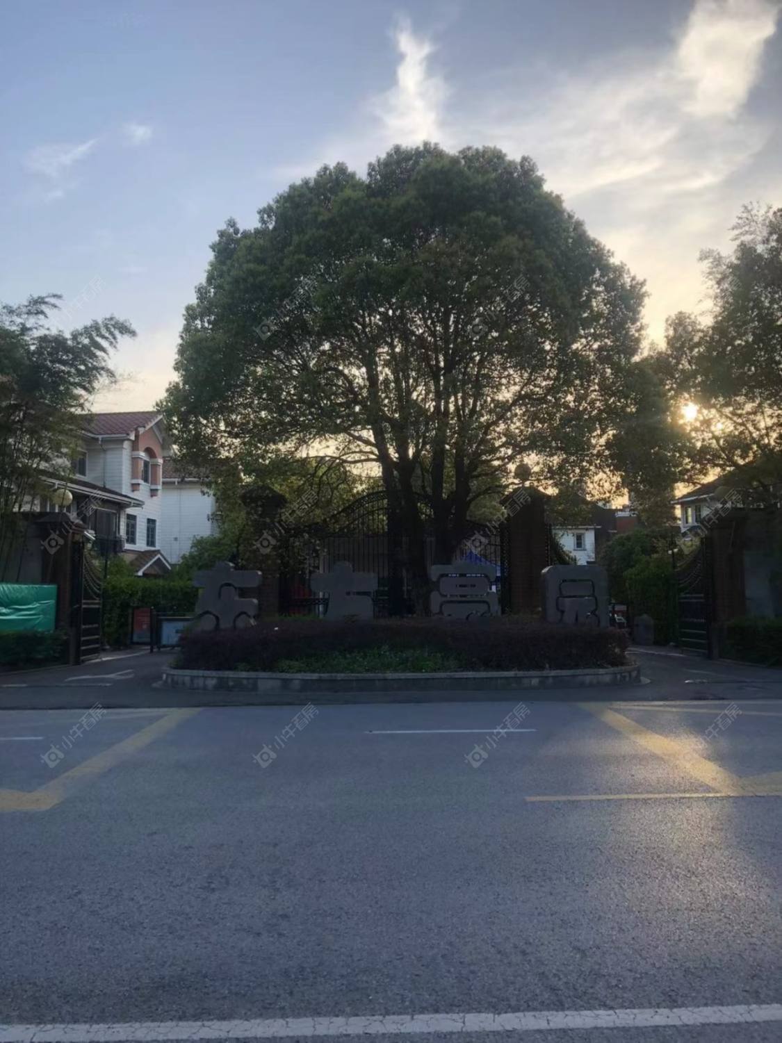 上海东方豪园一期别墅区小区_东方豪园一期别墅区小区null