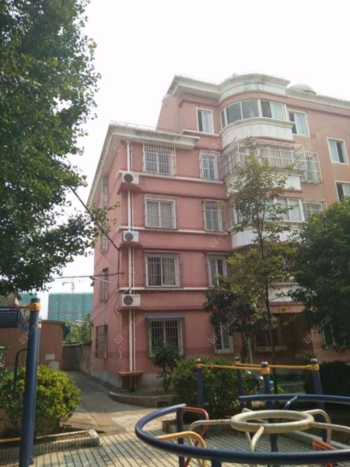 上海惠南镇彩虹楼小区_惠南镇彩虹楼小区null